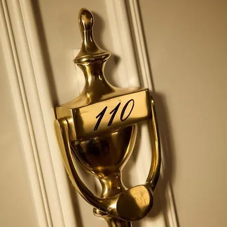 Burghaus Kronenburg Кроненбург