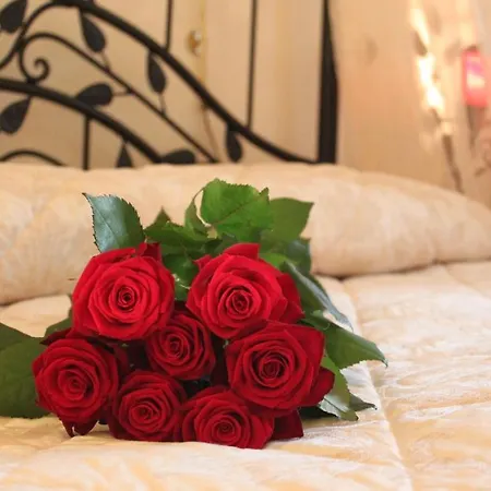 Отель Burghaus Kronenburg Кроненбург