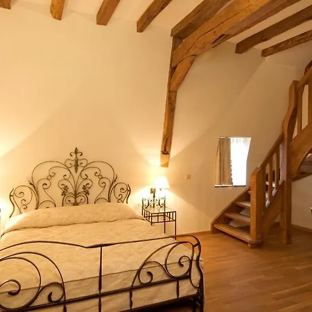 Burghaus Kronenburg Кроненбург