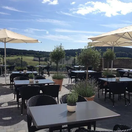 Отель Burghaus Kronenburg