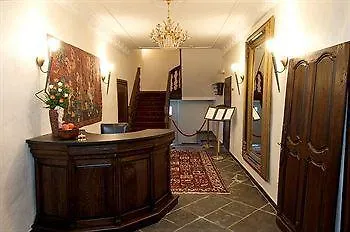 Burghaus Kronenburg 4* Dahlem (Euskirchen)